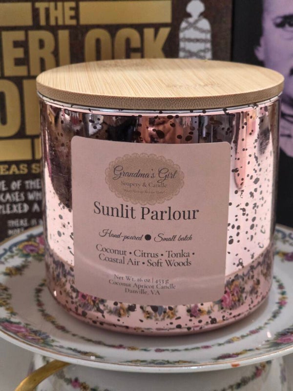 Sunlit Parlour Candle