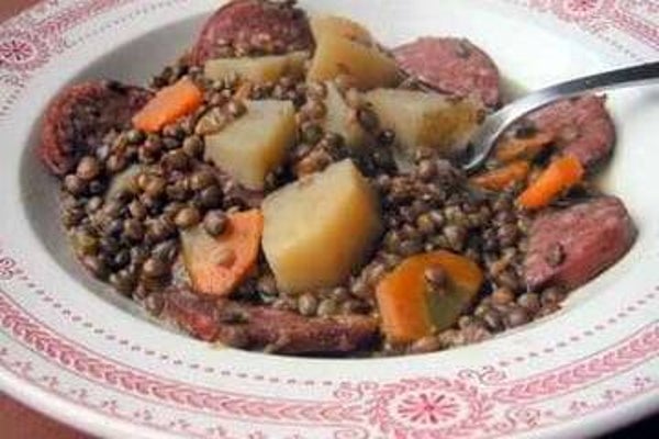 Jeudi 11/09 : plat : potée de lentilles 3 viandes