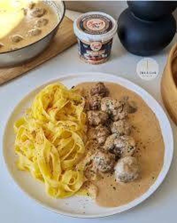 lundi 17 novembre : plat : boulettes échalotes & pâtes