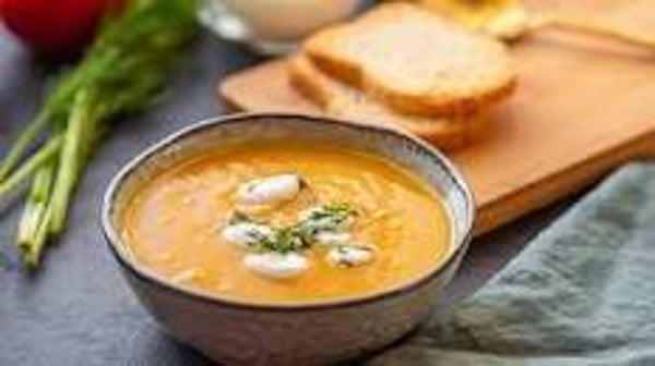 Lundi 17 novembre : entrée : soupe aux légumes