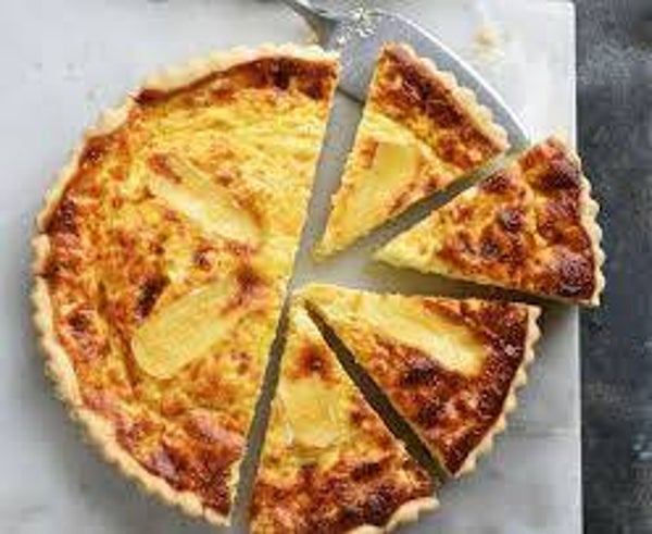 jeudi 18/09 :  entrée quiche au fromages