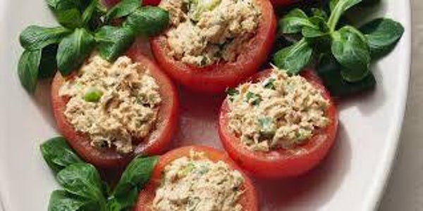 Jeudi 27 novembre : entrée : Tomate au thn