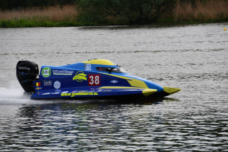 dsc_1828-standard.jpg