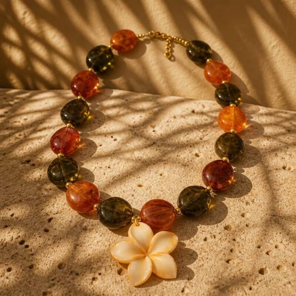 Acryl ketting met statement bloem bedel