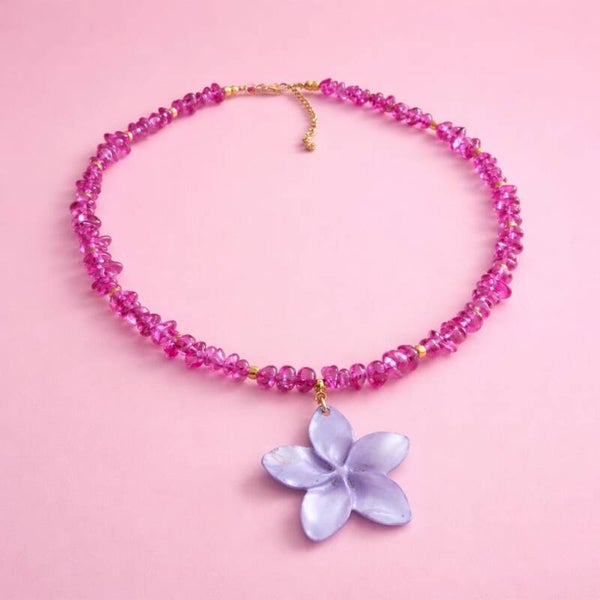 Fuchsia glaskralenketting 'Frangipani