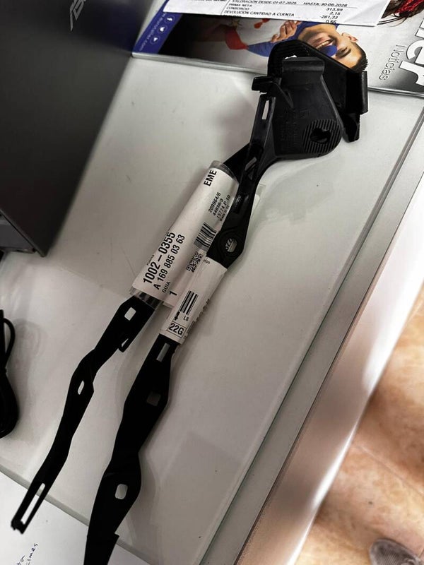 GUIA PARACHOQUES MERCEDES BENZ