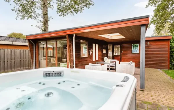 Vakantiehuis met hoog omheinde tuin en jacuzzi 4 gasten Erm, Coevorden, Nederland
