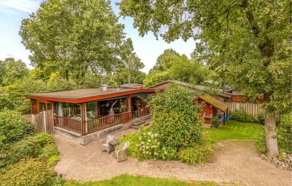 Vakantiehuis met omheinde tuin en sauna en buitenhaard 2 gasten Erm, Coevorden, Nederland