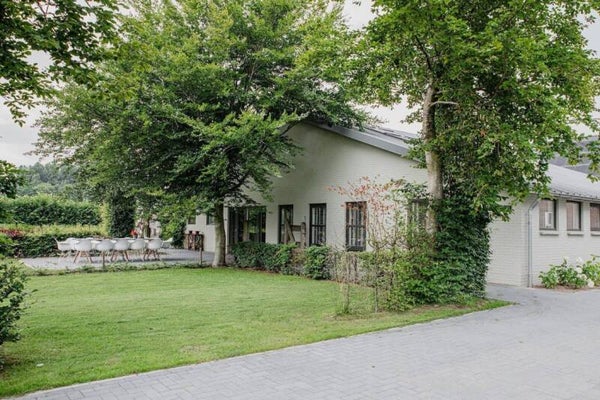 Vakantiehuis met omheinde tuin 12 gasten Heeze-Leende, Nederland