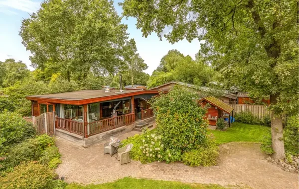 Vakantiehuis met omheinde tuin en hottub en sauna  2 gasten Erm Drenthe