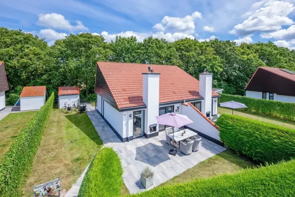 Vakantiehuis "Gortersmient" met omheinde tuin en whirlpool 4 gasten De Dennen Texel