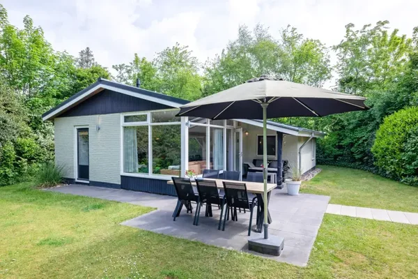 Vakantiehuis "Zeewier" met omheinde tuin 5 gasten Oosterend Texel