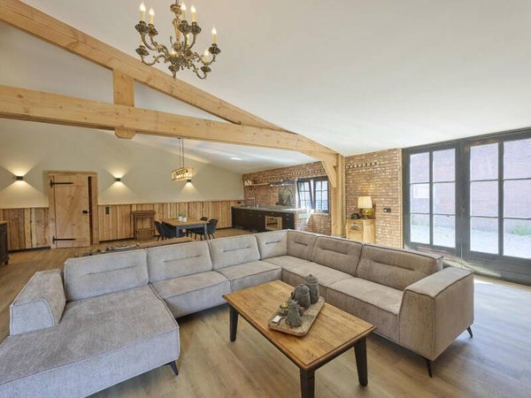 Vakantiehuis De Hoeve met omheinde tuin , sauna en stoomcabine 4 gasten Noord-Brabant chevron Hulsel