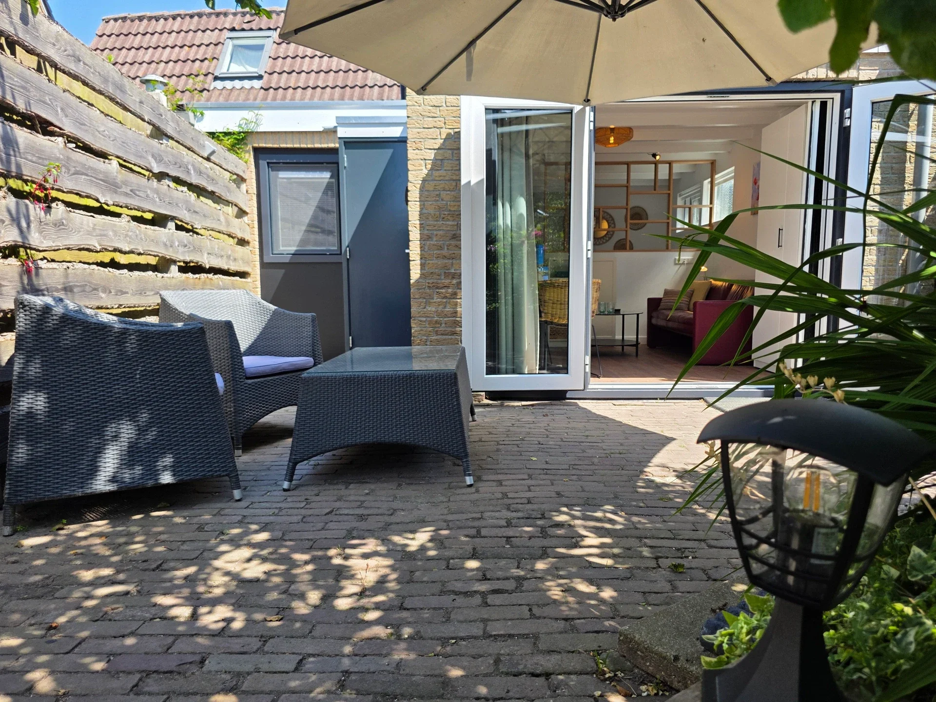 Vakantiehuisje "Achter de Zandduyn" met omheinde tuin 2 gasten De Koog Texel