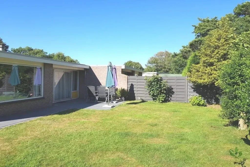 Vakantiehuis "Verste Coogh" met omheinde tuin 5 gasten Den Burg, Texel, Nederland