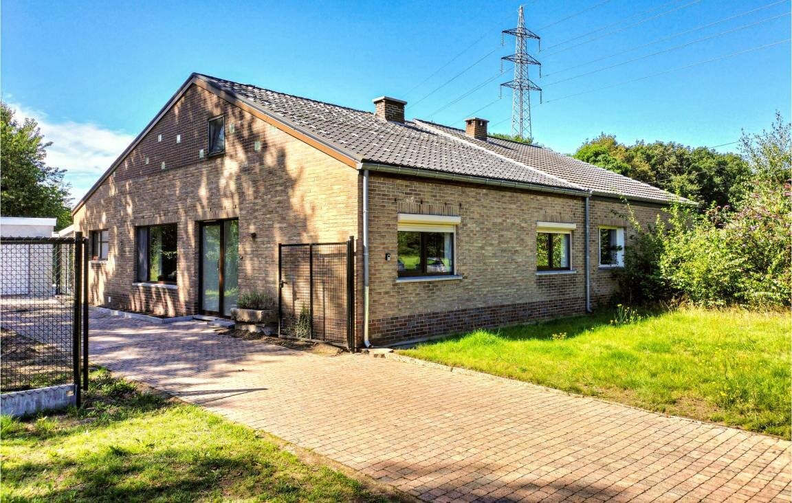 Vakantiehuis met omheinde tuin met uitzicht op de natuur 6 gasten As, Limburg, België