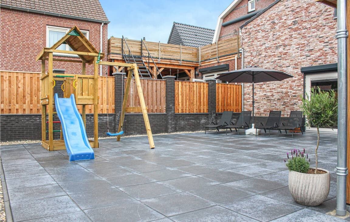 Vakantiehuis met omheinde tuin en sauna 10 gasten Stavenisse, Tholen, Nederland