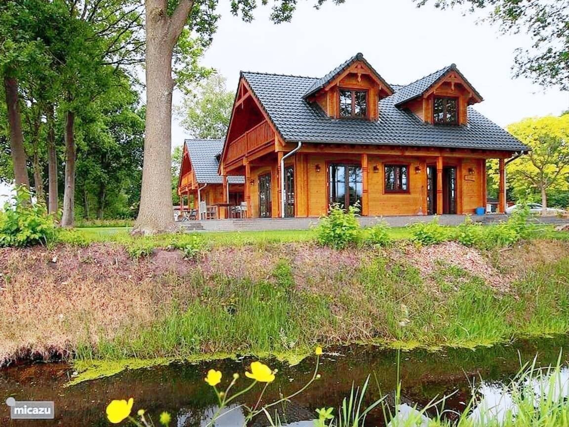 Vakantie villa met omheinde tuin en wellness en panoramisch uitzicht  4 gasten Den Ham, Twenterand, Nederland