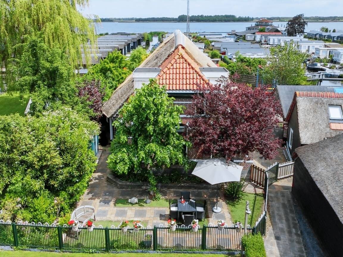 Vakantieboerderij met omheinde tuin en sauna 4 gasten Giethoorn, Steenwijkerland, Nederland