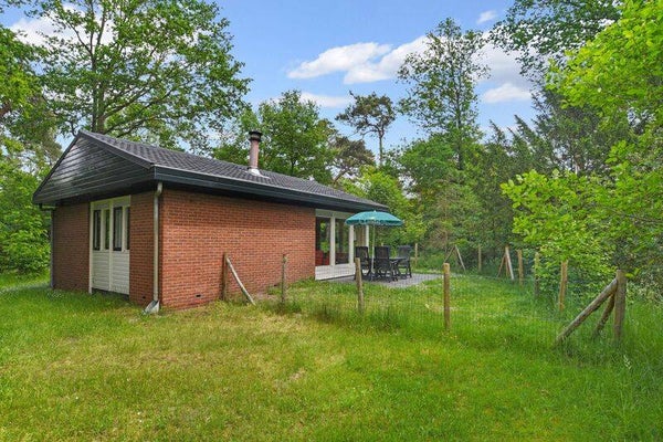 2-persoons hondenbungalow met omheinde tuin 2 gasten Vakantiepark Twenhaarsveld Holten Overijssel (NL)