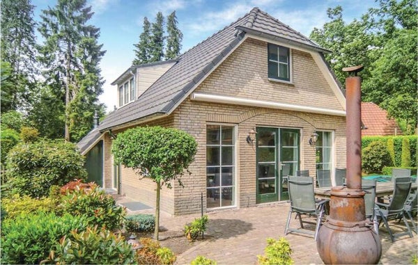 Vakantiehuis met omheinde tuin en sauna en ligbad  12 gasten Lunteren, Ede, Nederland