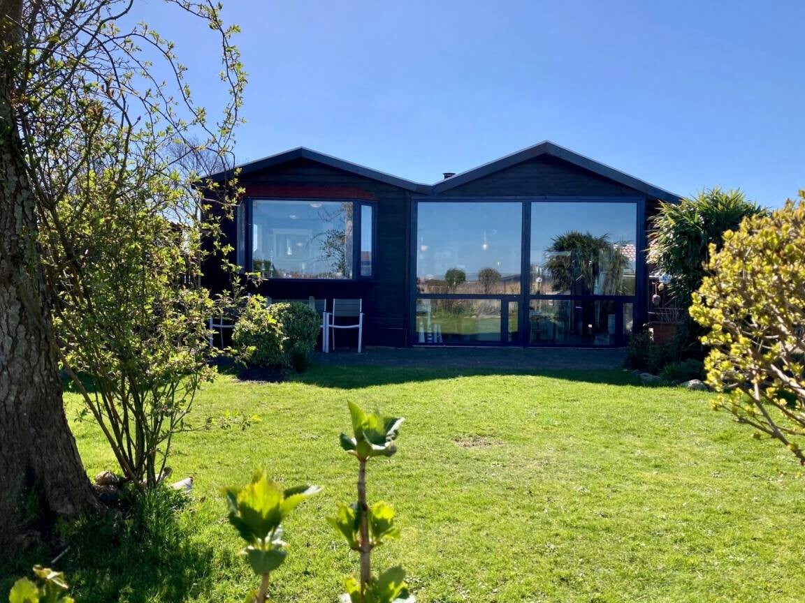Vakantiehuis met omheinde tuin en ligbad  6 gasten Anjum, Dongeradeel, Nederland