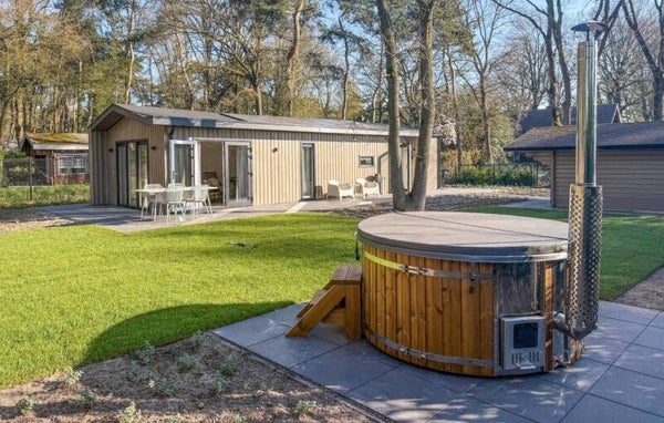 Vakantiehuis met omheinde tuin en jacuzzi 4 gasten Meijel, Peel en Maas, Nederland