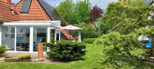Vakantiehuis Dodegge met omheinde tuin en panoramisch uitzicht 6 gasten Misselwarden, Wurster Nordseeküste, Duitsland