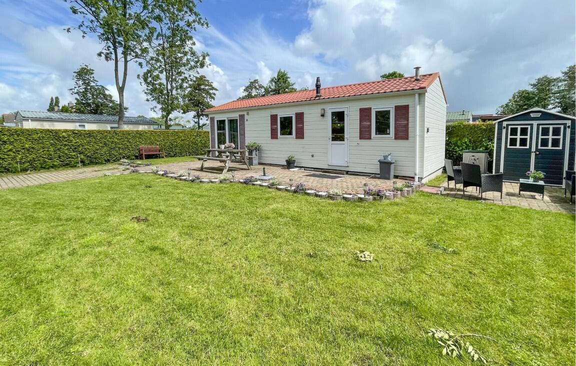 Vakantiehuis met omheinde tuin 4 gasten  Tzummarum, Franekeradeel, Nederland