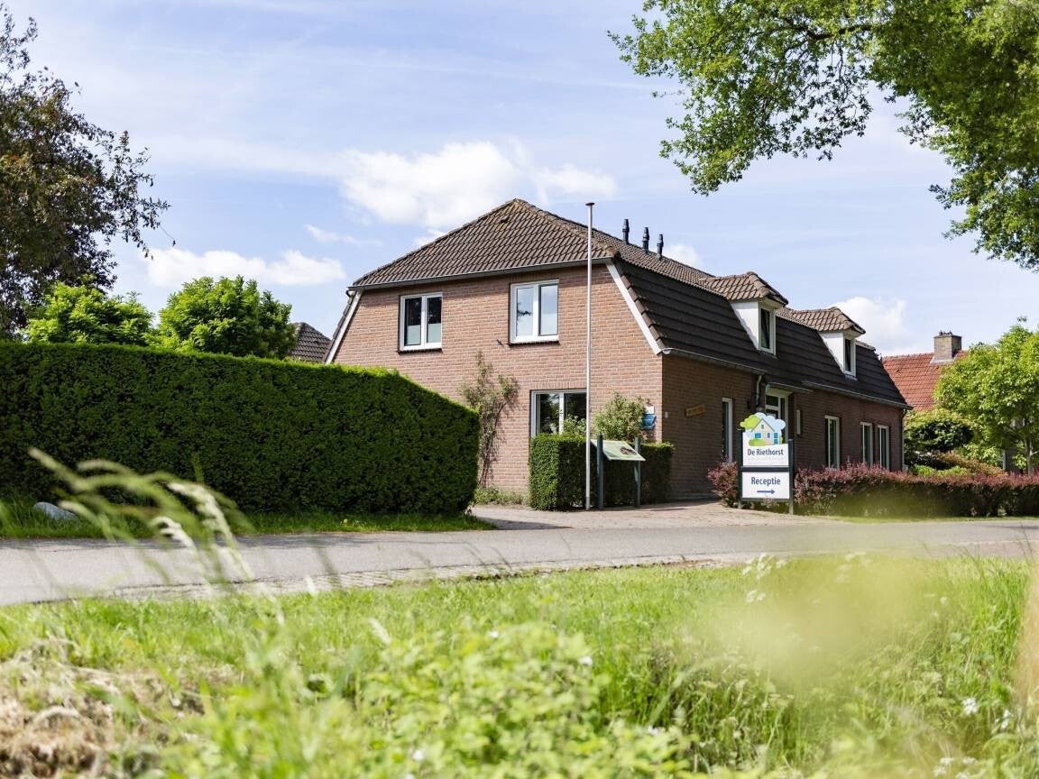 Vakantiehuis met omheinde tuin en uitzicht op meer 6 gasten Plasmolen, Mook en Middelaar, Nederland