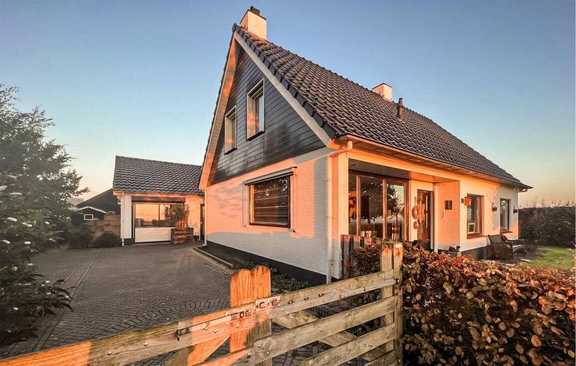 Vakantiehuisje met omheinde tuin en panoramisch uitzicht 2 gasten Sprundel, Rucphen, Nederland