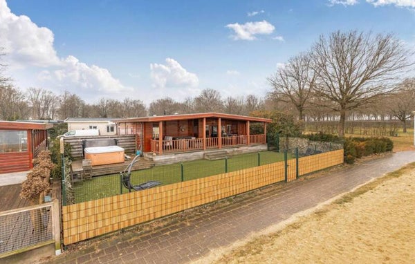 Vakantiehuis met omheinde tuin ,whirlpool en panoramisch uitzicht 7 gasten Erm, Coevorden, Nederland