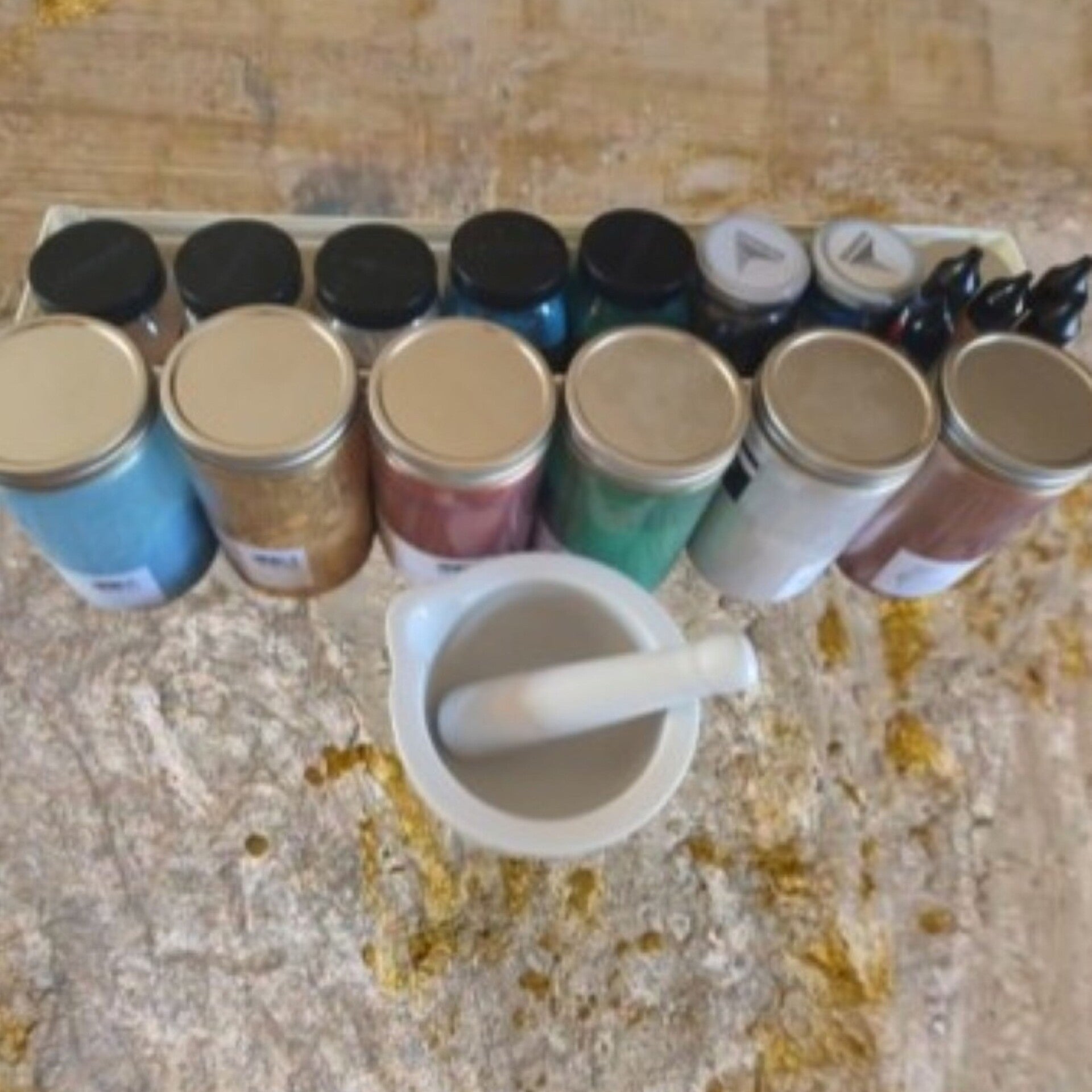 Travail sur pigments, pâtes de structure et inclusion de papyrus-Marie-Laure Tournier-2026
