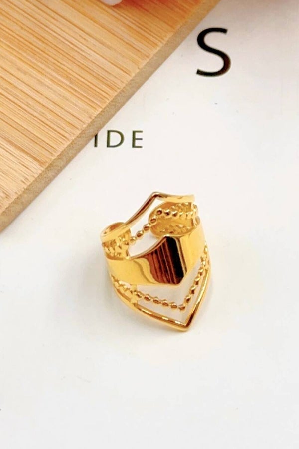 Ring Souad.