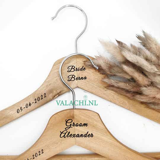 Gegraveerde kledinghanger met naam/tekst | Gepersonaliseerd