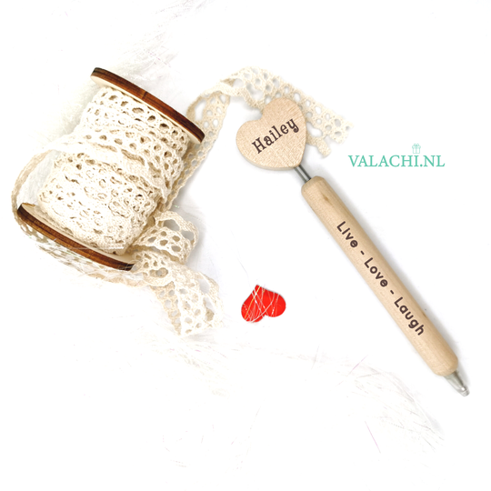 QUICK GIFT | Houten pen met HARTJE naar wens gegraveerd | Pen met naam gepersonaliseerd