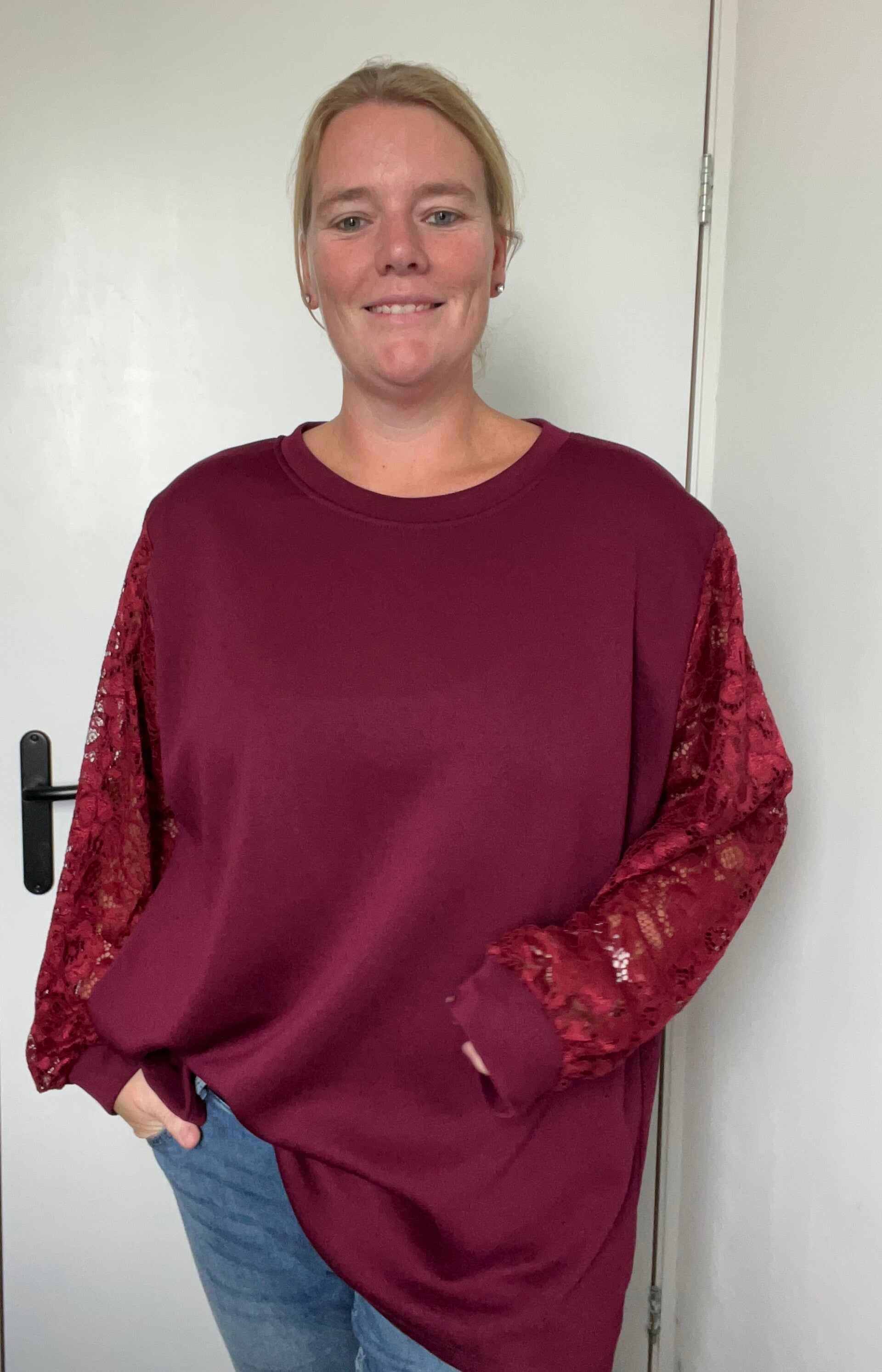 Sweater - kanten mouw