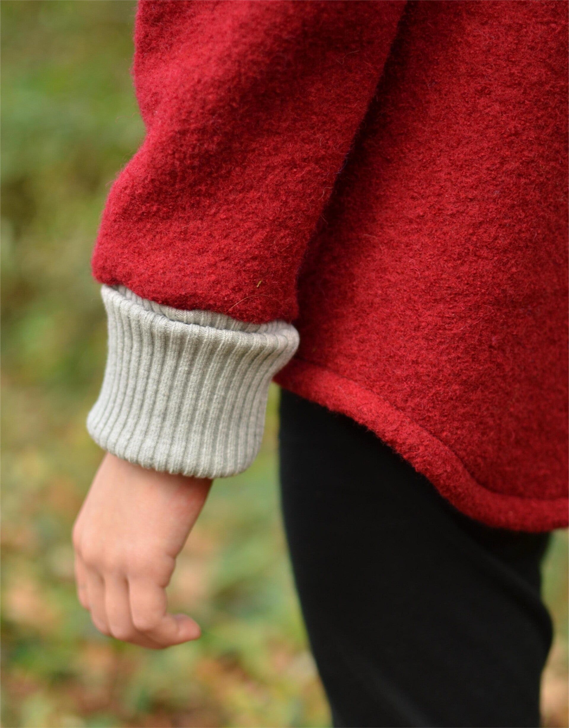 Veste en laine "Baies Rouges"