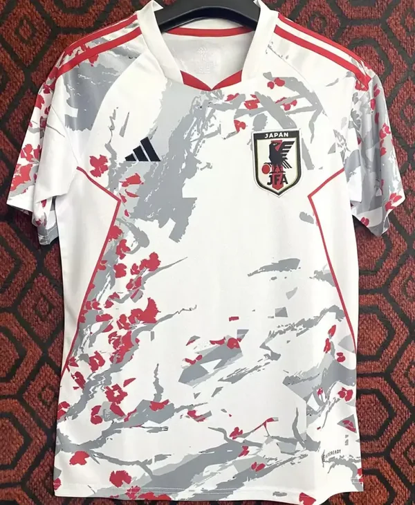 2024/25  Japon