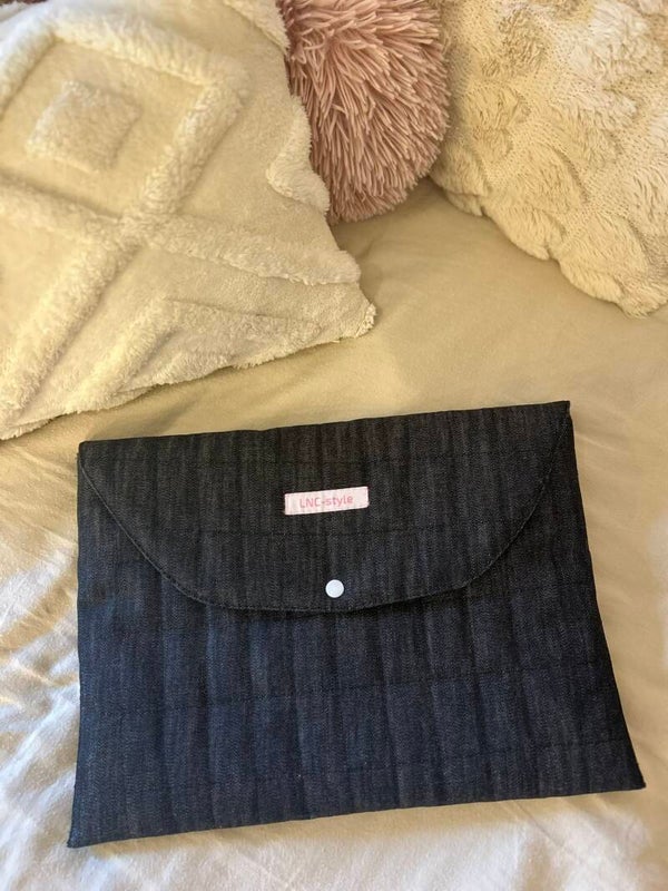 Laptophoes