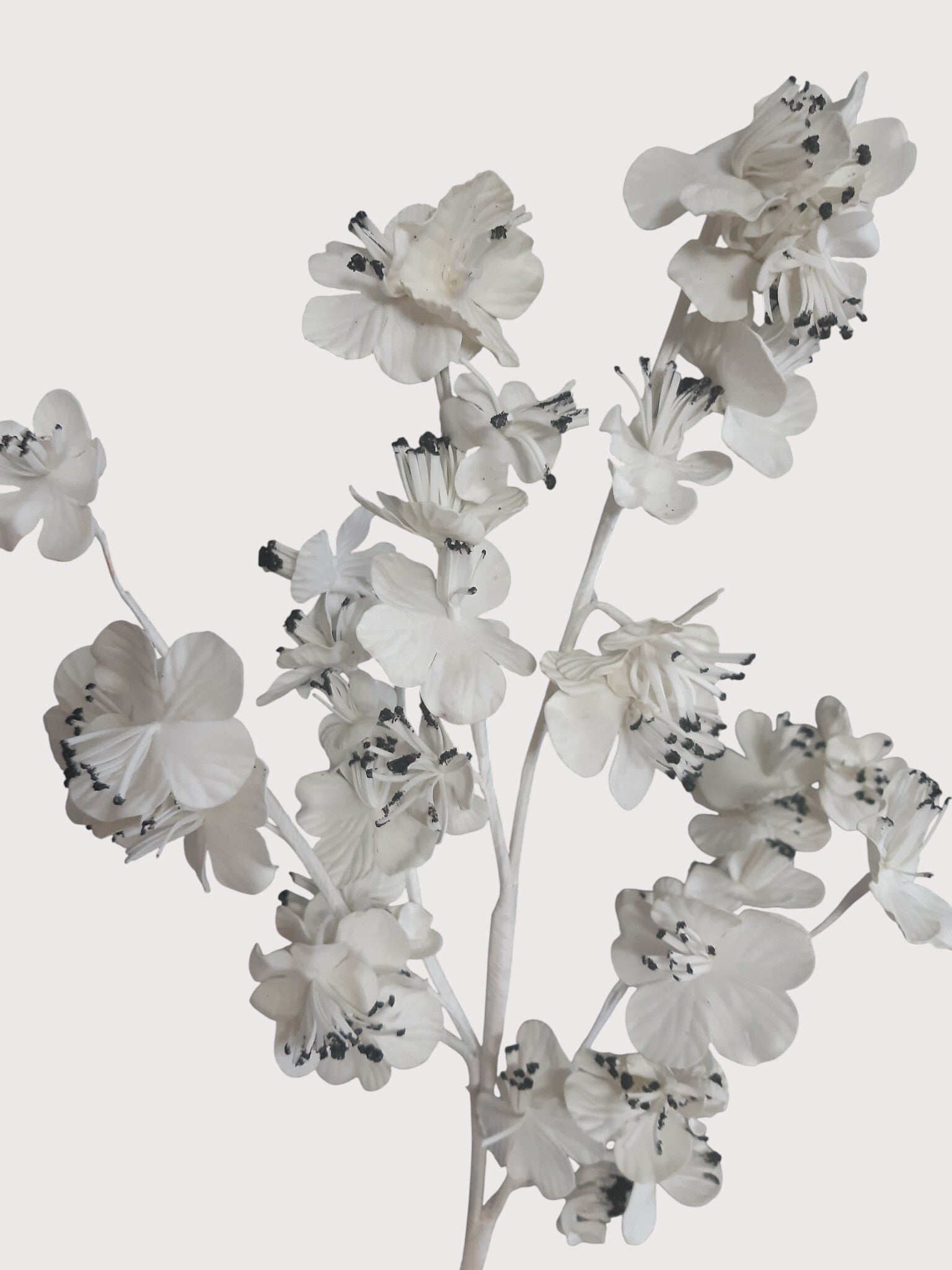 Gałązka dekoracyjna, pianka – 65 cm, kod: 293