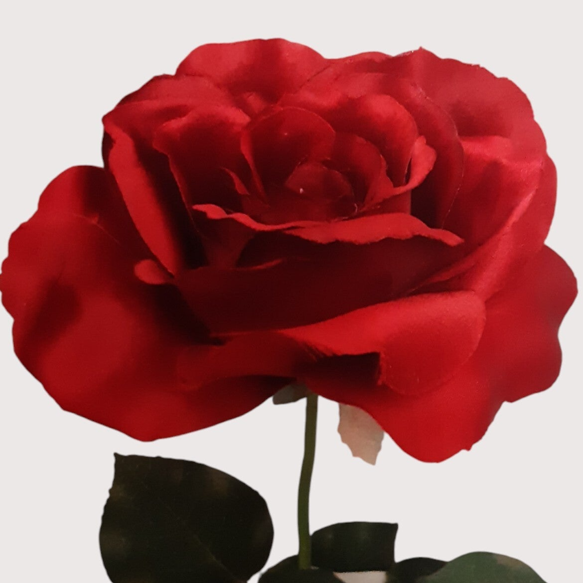 Róża – gałązka dekoracyjna z liśćmi, 73 cm, kod: 4940