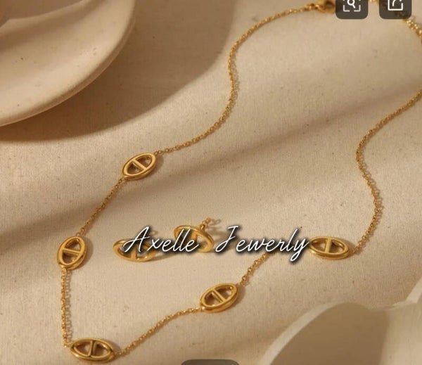 Collier Iness