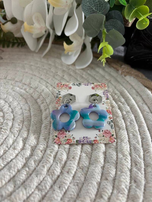 BOUCLES D'OREILLES