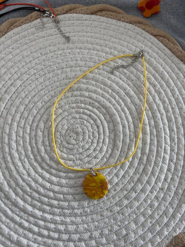 COLLIER