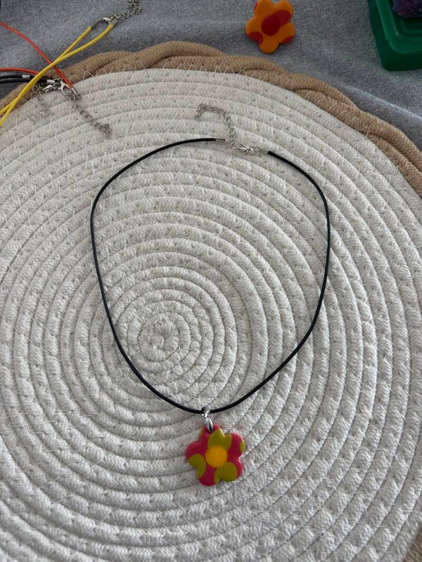 COLLIER