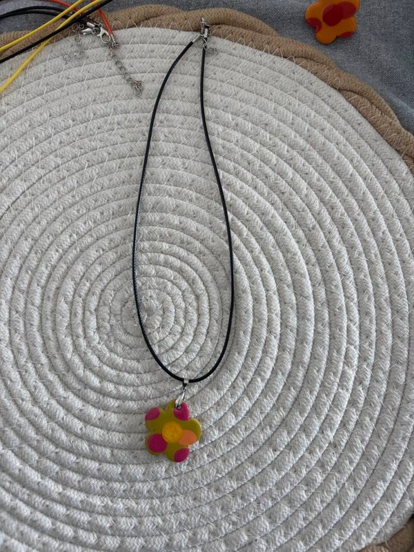 COLLIER