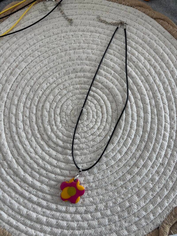 COLLIER