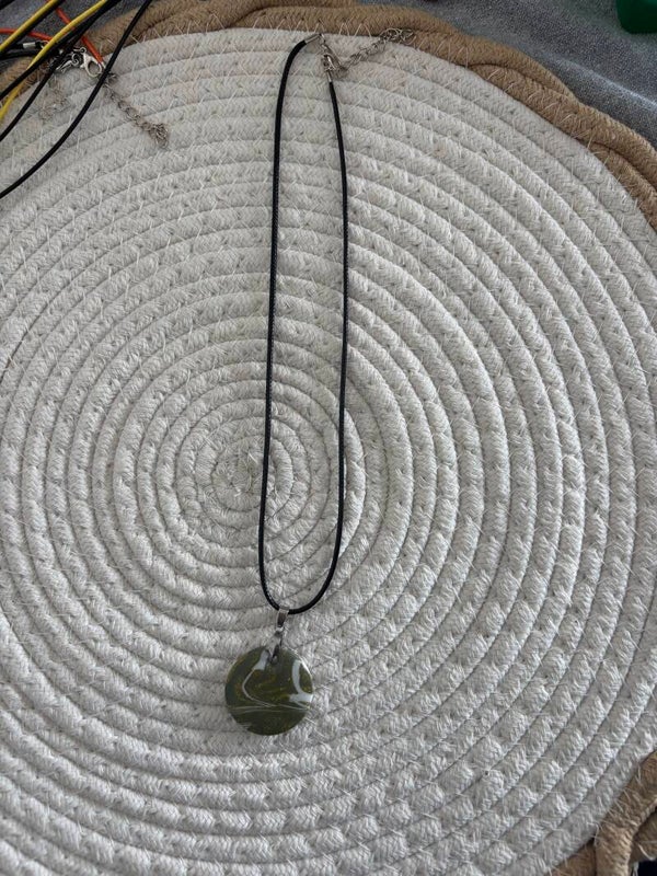 COLLIER
