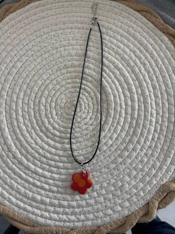 COLLIER